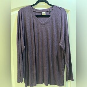 Cabi #3634 fig purple solid serenity tee